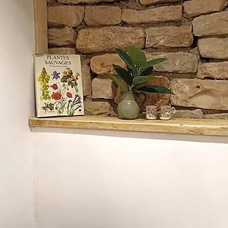 La Tourelle - Et D'hote Bed & Breakfast 3*