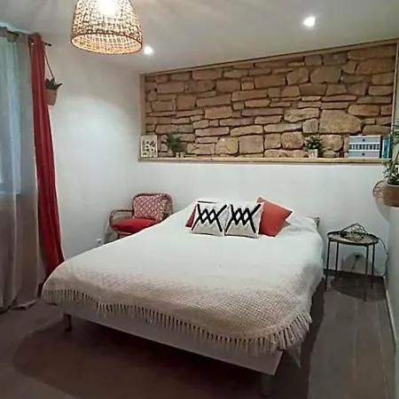Bed & Breakfast La Tourelle - Et D'hote 3*