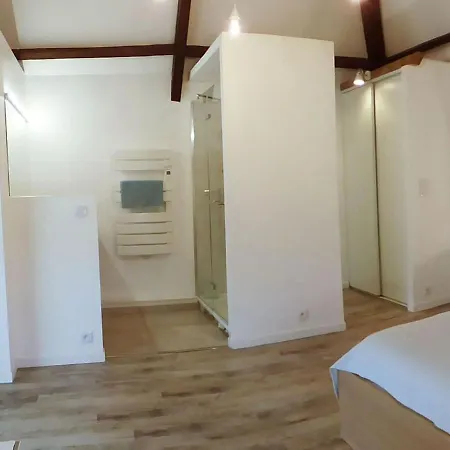 Bed & Breakfast La Tourelle - Et D'hote 3*