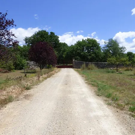 Bed & Breakfast La Tourelle 82 *